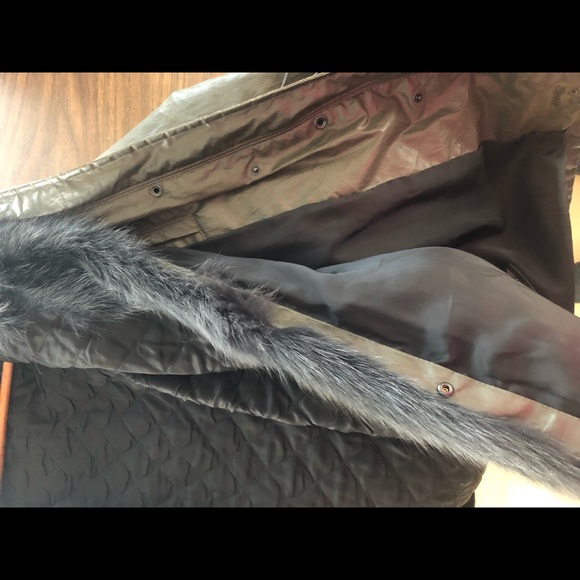 Women’s SAM. Coat - Picture 7 of 7